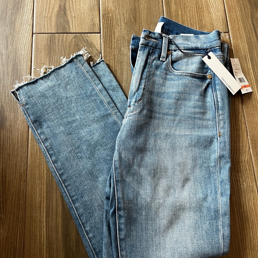 Cute high waisted jeans